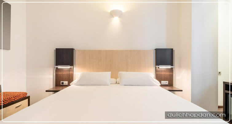 kinh nghiệm du lịch tây ban nha tự túc Ilunion Aqua 4 Hotel 