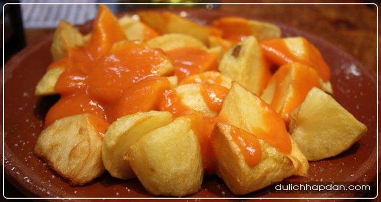 kinh nghiệm du lịch tây ban nha tự túc Patatas bravas