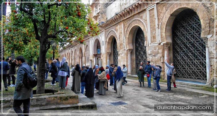 kinh nghiệm du lịch tây ban nha tự túc khu phố cổ Paseo de Judios